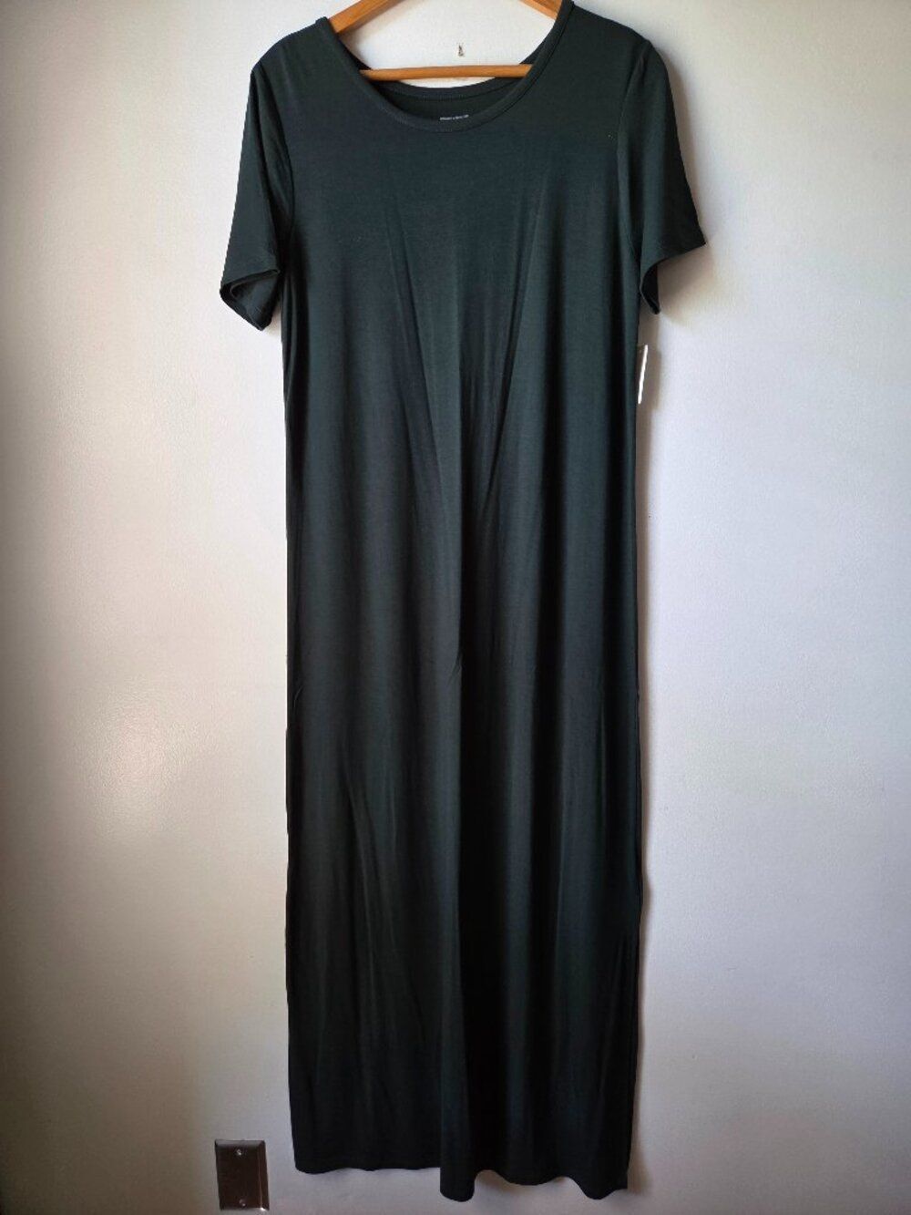 NWT AMAZON ESSENTIALS HUNTER GREEN CREW NECK LT SHIRT MAXI DRESS SIZE L
